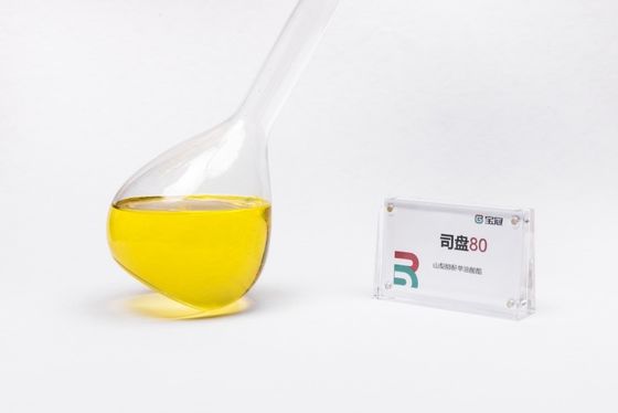 Sorbitane monooléate, tensioactif liquide visqueux ambré utilisé dans les produits alimentaires, les produits pharmaceutiques, les cosmétiques et les textiles